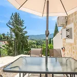 Nicolas Apartment
