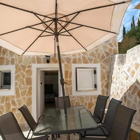 Nicolas Apartamento *